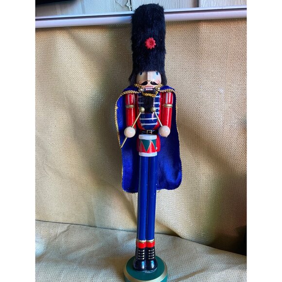 Nutcracker Wooden Soldier Christmas Decor Nut cracker 19" - Picture 1 of 6